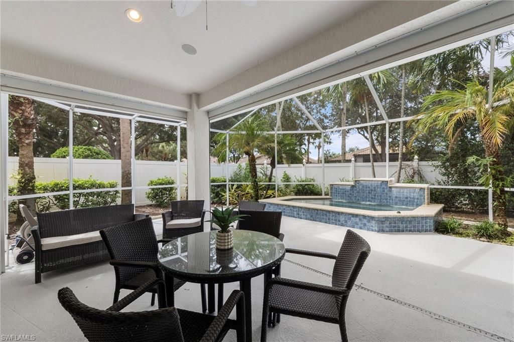 1511 Whispering Oaks Cir , Naples, FL 34110 Photo