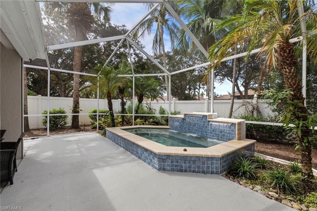 1511 Whispering Oaks Cir , Naples, FL 34110 Photo