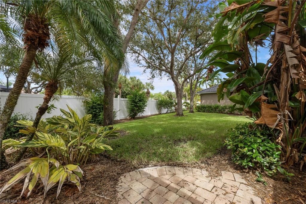 1511 Whispering Oaks Cir , Naples, FL 34110 Photo