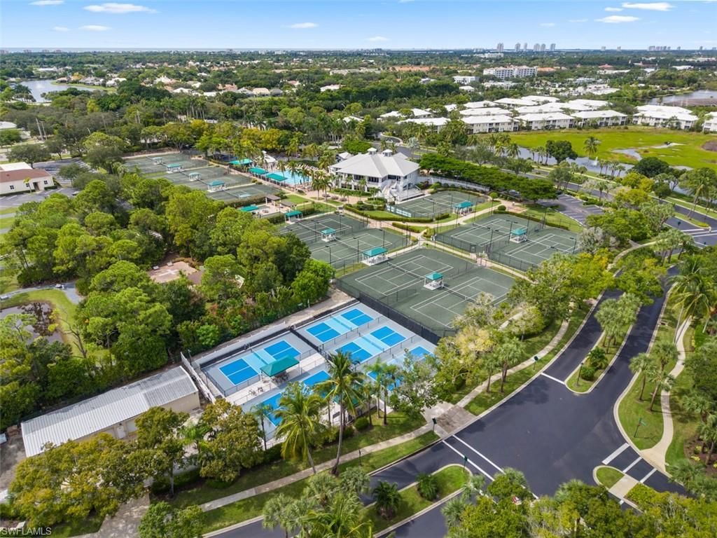1511 Whispering Oaks Cir , Naples, FL 34110 Photo