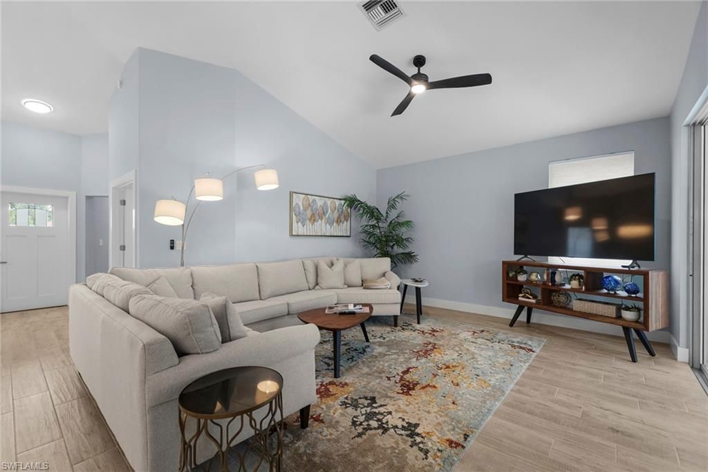 1511 Whispering Oaks Cir , Naples, FL 34110 Photo