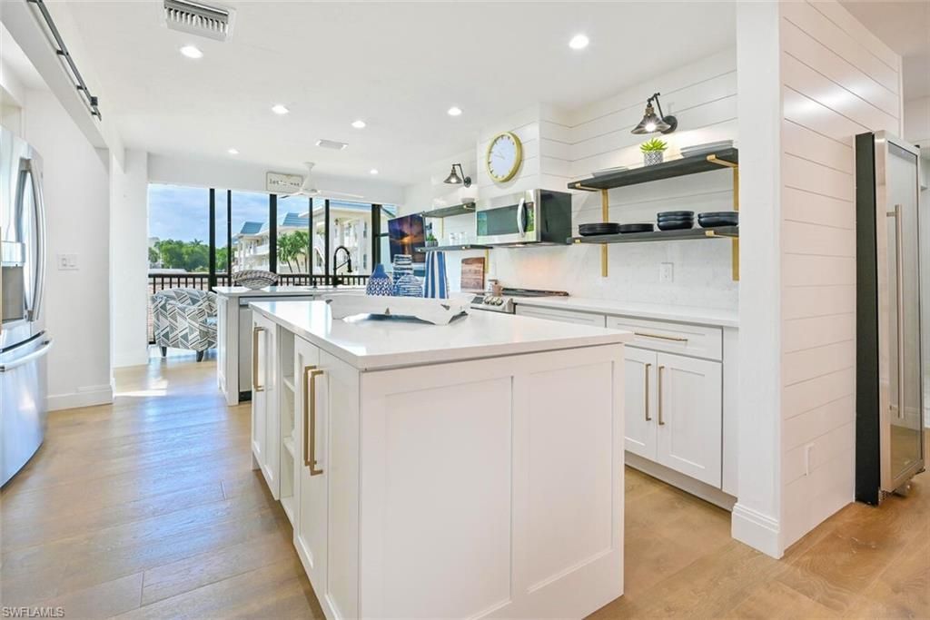 3105 Riviera Dr , Unit A-201, Naples, FL 34103 Photo