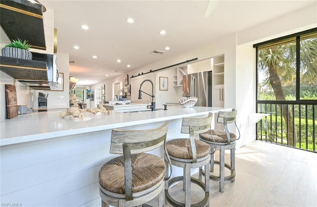 3105 Riviera Dr , Unit A-201, Naples, FL 34103 Photo