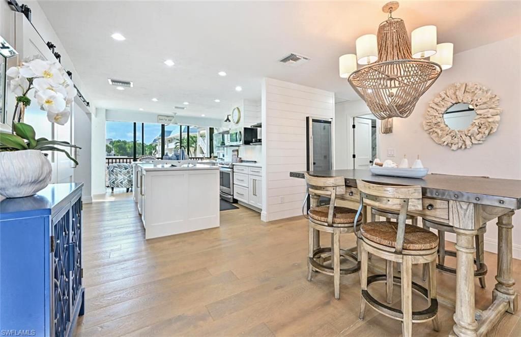 3105 Riviera Dr , Unit A-201, Naples, FL 34103 Photo