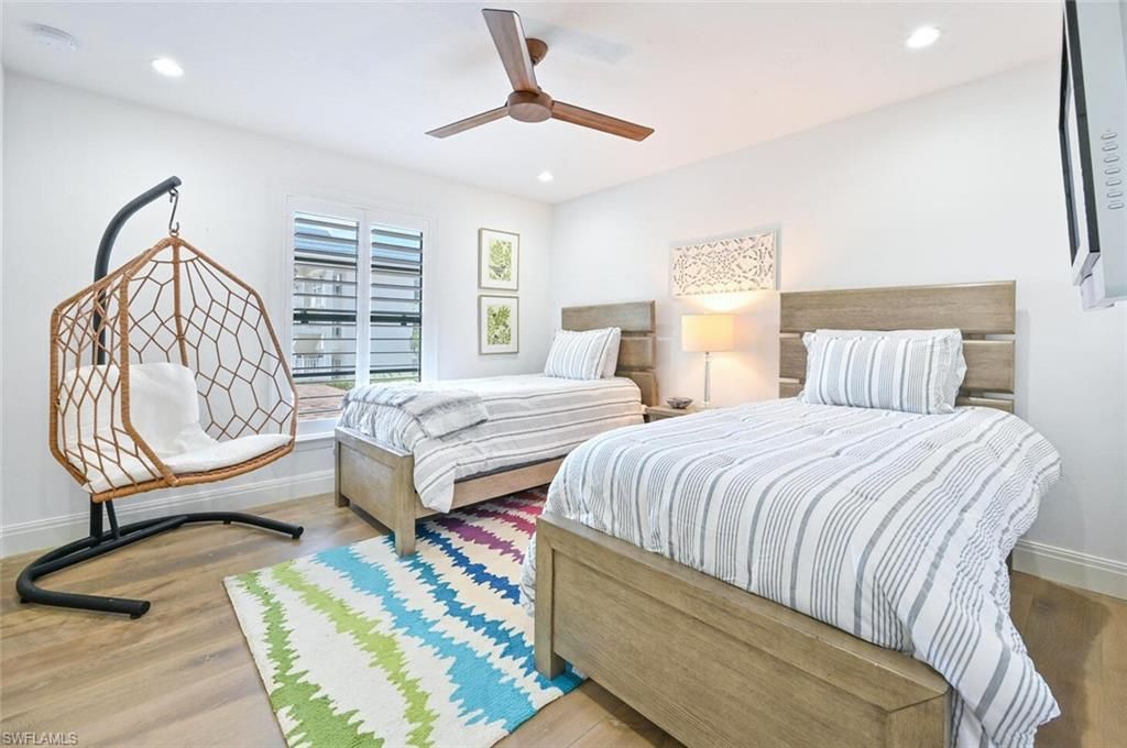 3105 Riviera Dr , Unit A-201, Naples, FL 34103 Photo