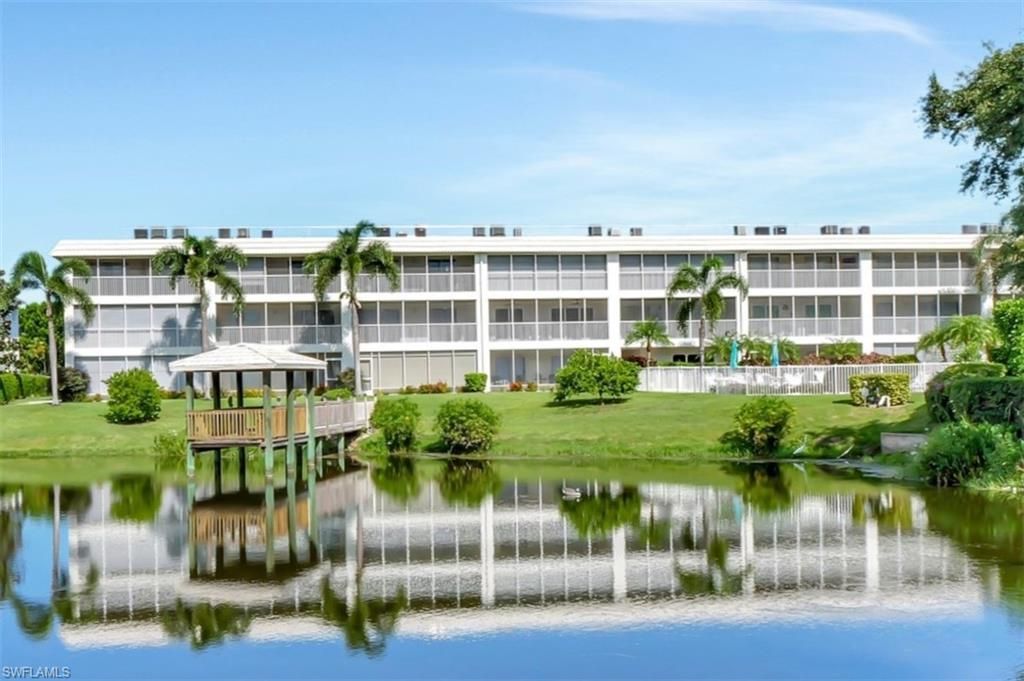3105 Riviera Dr , Unit A-201, Naples, FL 34103 Photo