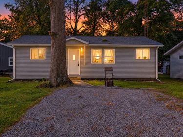 9425 Buckeye Drive, Huntsville, OH 43324