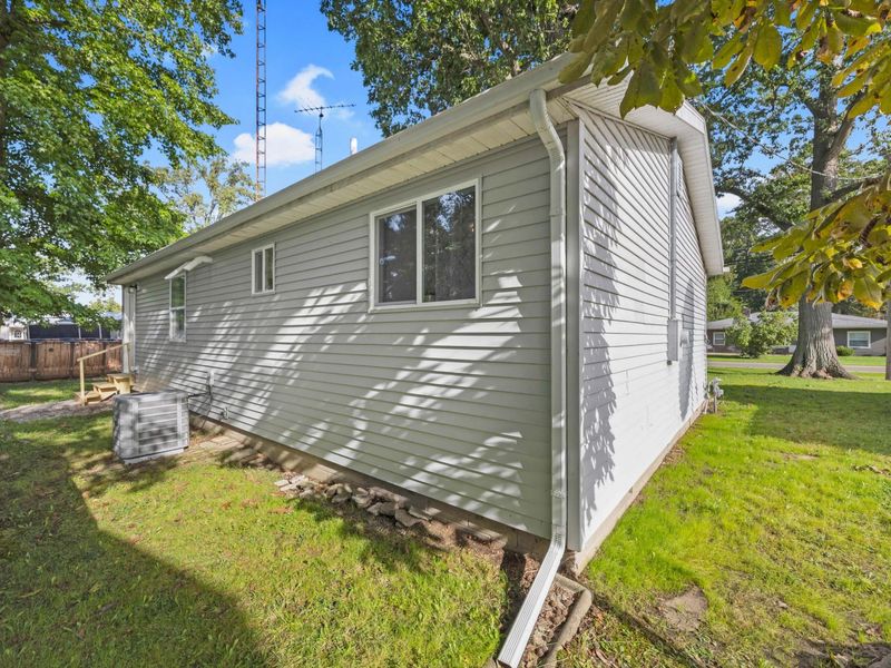 9425 Buckeye Drive, Huntsville, OH 43324 Photo 18