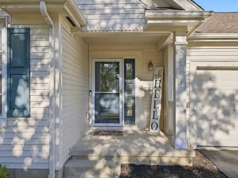5893 Blaverly Drive, New Albany, OH 43054 Photo 2