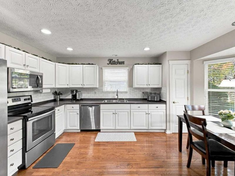 5893 Blaverly Drive, New Albany, OH 43054 Photo 7