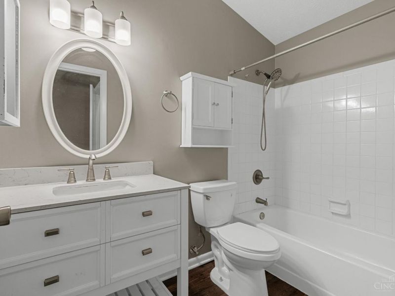 5981 Meadow Creek Drive, Unit 10, Miami Township, OH 45150 Photo 16