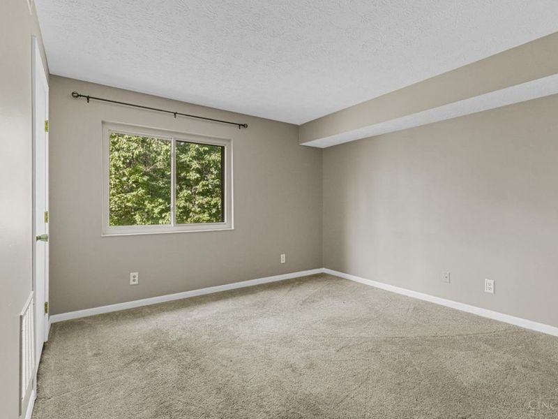 5981 Meadow Creek Drive, Unit 10, Miami Township, OH 45150 Photo 20
