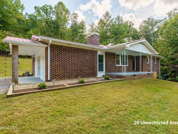 5221 Fires Creek Road, Hayesville, NC 28904