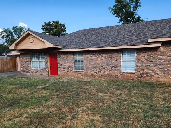 326 N Scullin Avenue, Denison, TX 75020