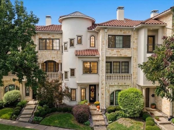 4301 Lomo Alto Drive, Unit B, Highland Park, TX 75219