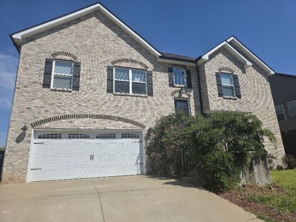1505 Redrock Ct , Clarksville, TN 37043