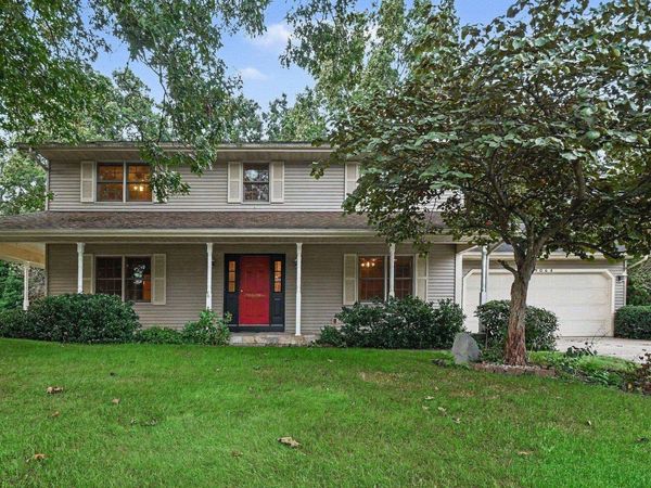 19064 Pelican Cove Court, South Bend, IN 46637