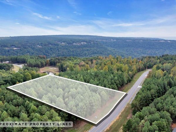 3645 Crockett Point, Jasper, TN 37347