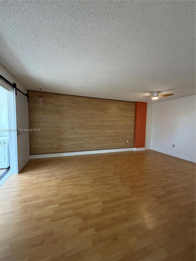 5055 NW 7th St , Unit 504, Miami, FL 33126 Photo