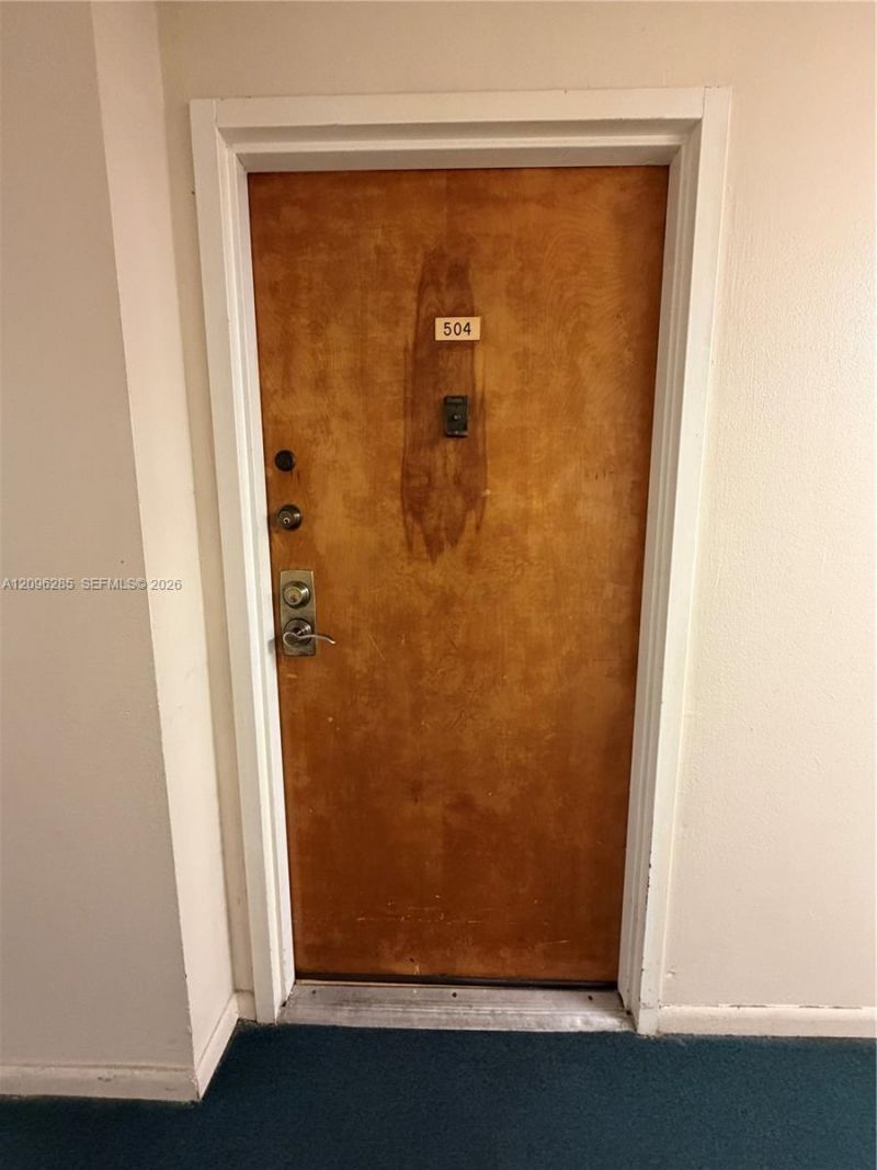 5055 NW 7th St , Unit 504, Miami, FL 33126 Photo