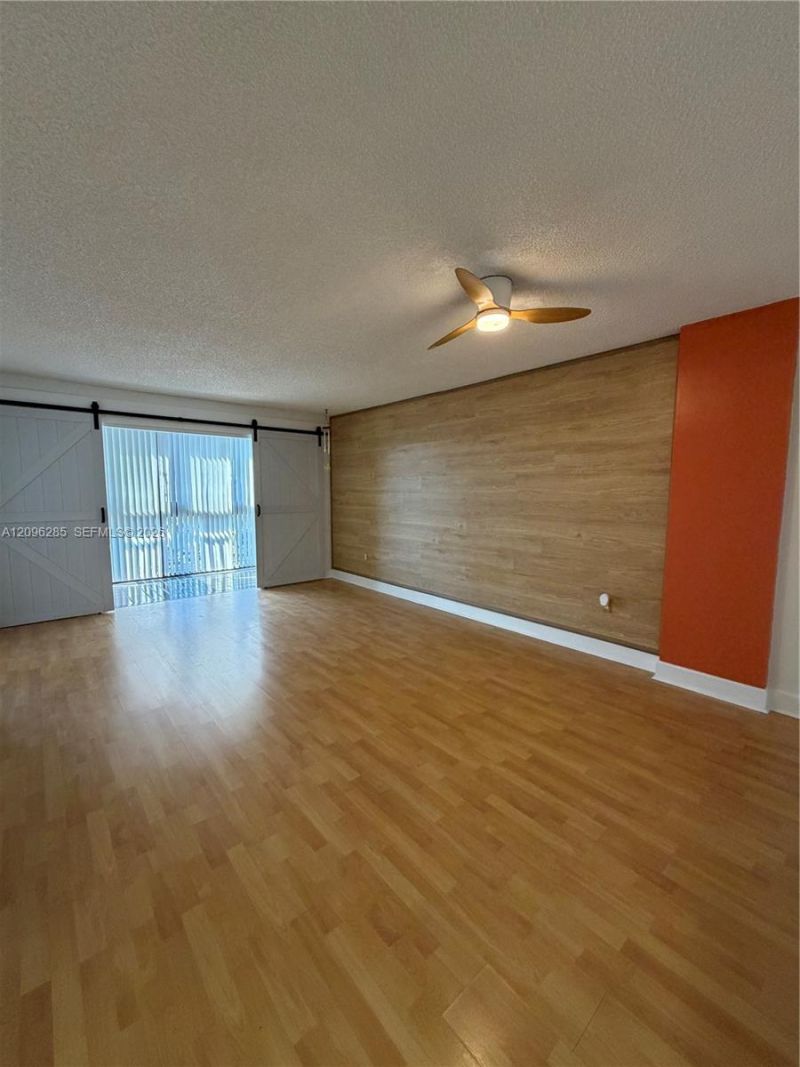 5055 NW 7th St , Unit 504, Miami, FL 33126 Photo