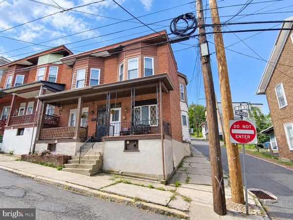 305 S 2ND STREET , POTTSVILLE, PA 17901