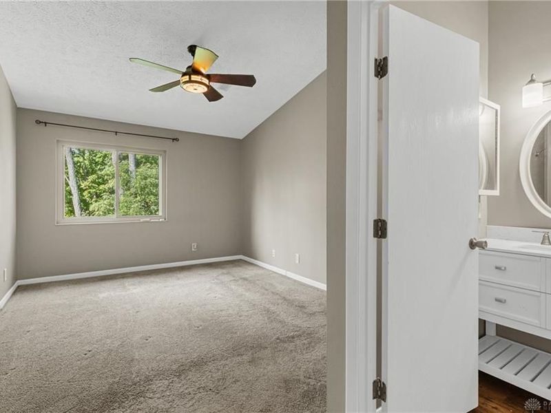 5981 Meadow Creek Drive, Unit 981-10, Milford, OH 45150 Photo 13
