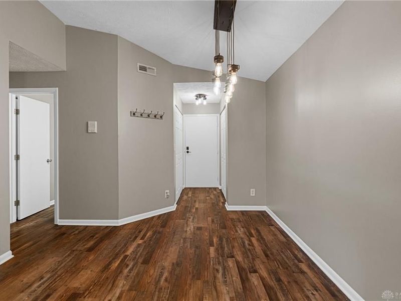 5981 Meadow Creek Drive, Unit 981-10, Milford, OH 45150 Photo 3