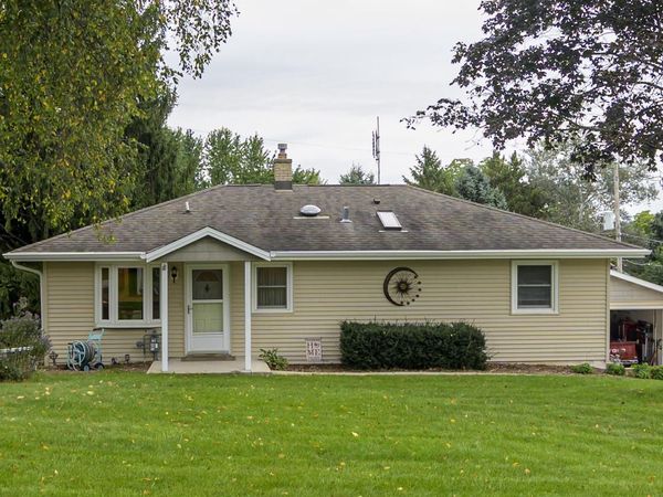 W262S3250 Ridge ROAD, Waukesha, WI 53189
