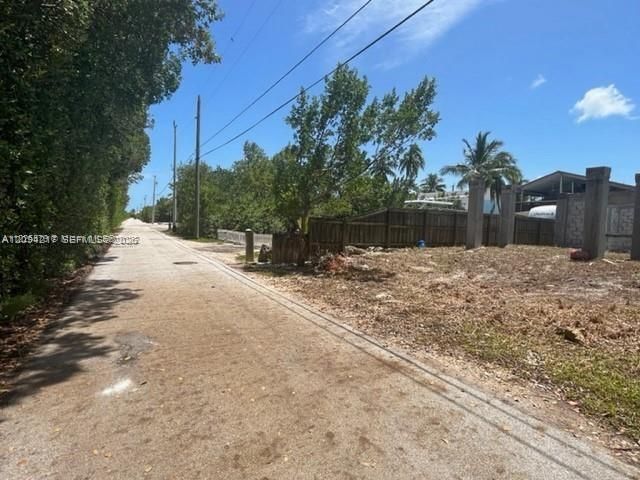 971 Valencia Rd , Key Largo, FL 33037 Photo