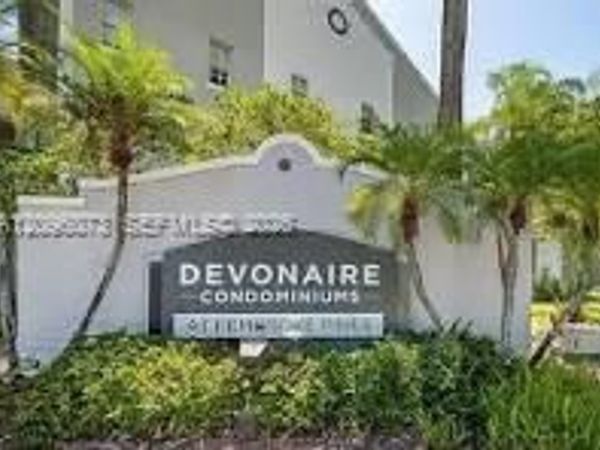 711 SW 111th Way , Unit 202, Pembroke Pines, FL 33025