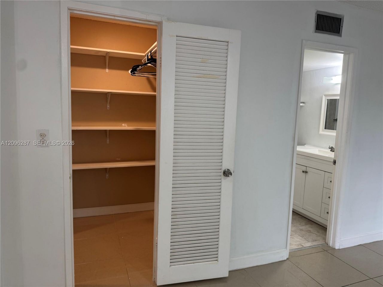 5731 NW 37th St, Unit 219, Virginia Gardens, FL 33166 Photo