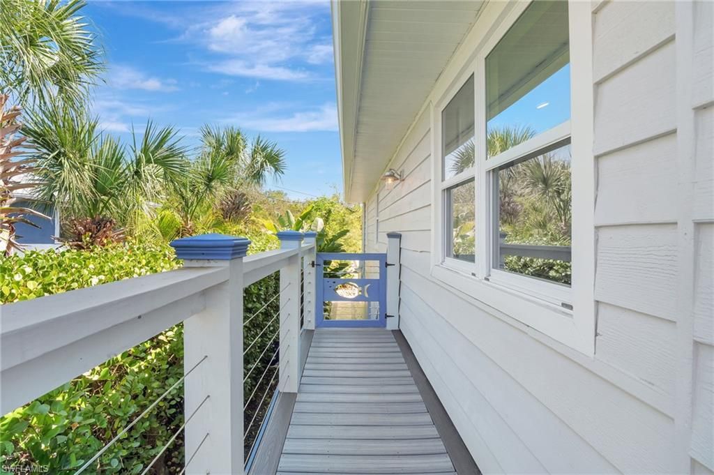193 Cocohatchee St, Naples, FL 34110 Photo