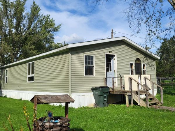 126 S 3rd St, Readstown, WI 54652