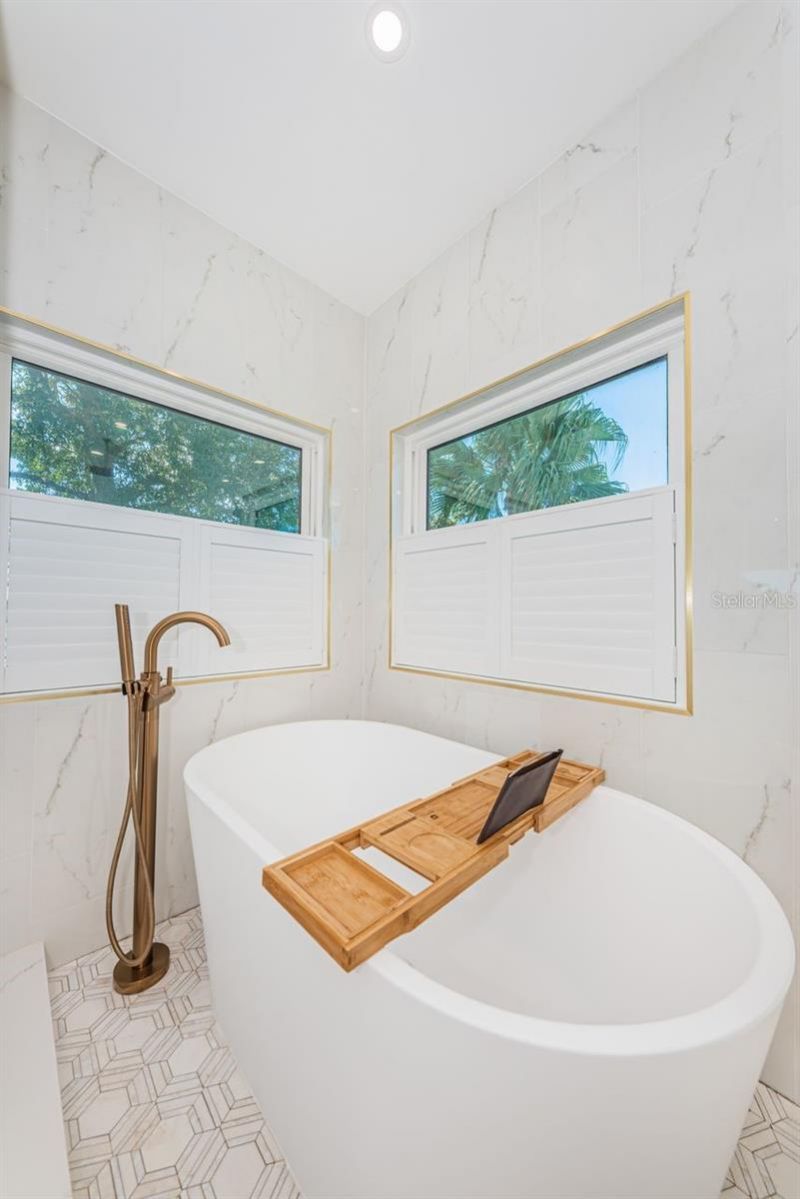 4280 13th Lane Ne, Saint Petersburg, FL 33703 Photo