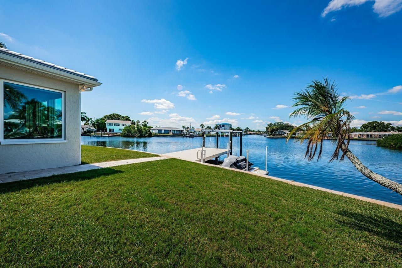 4280 13th Lane Ne, Saint Petersburg, FL 33703 Photo