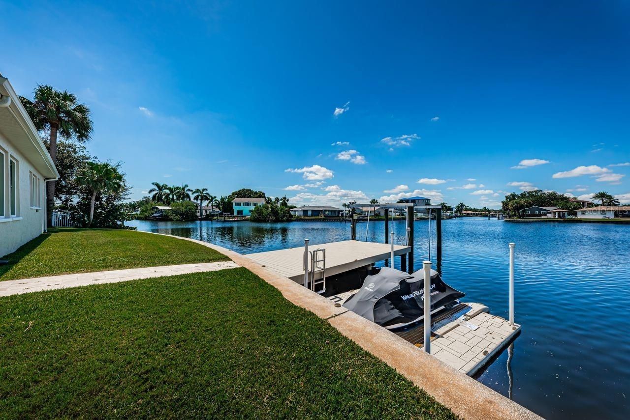 4280 13th Lane Ne, Saint Petersburg, FL 33703 Photo
