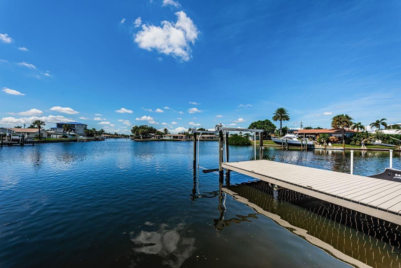 4280 13th Lane Ne, Saint Petersburg, FL 33703 Photo