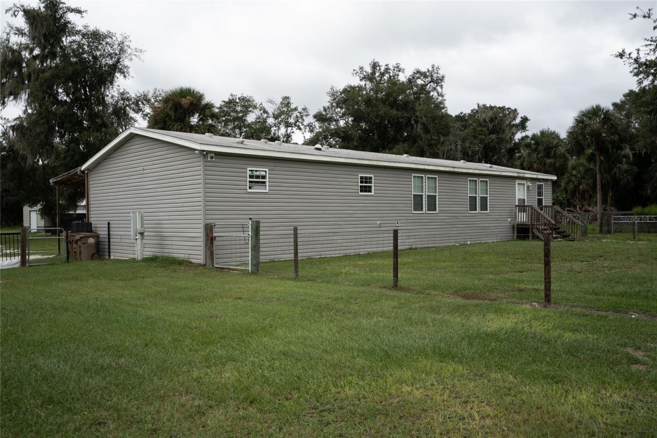 40090 County Rd 439, Umatilla, FL 32784 Photo