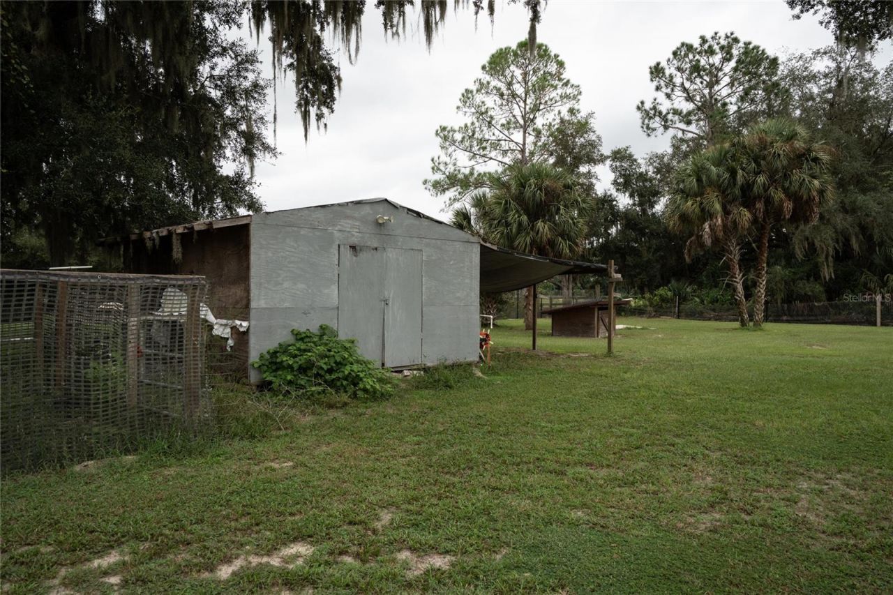 40090 County Rd 439, Umatilla, FL 32784 Photo