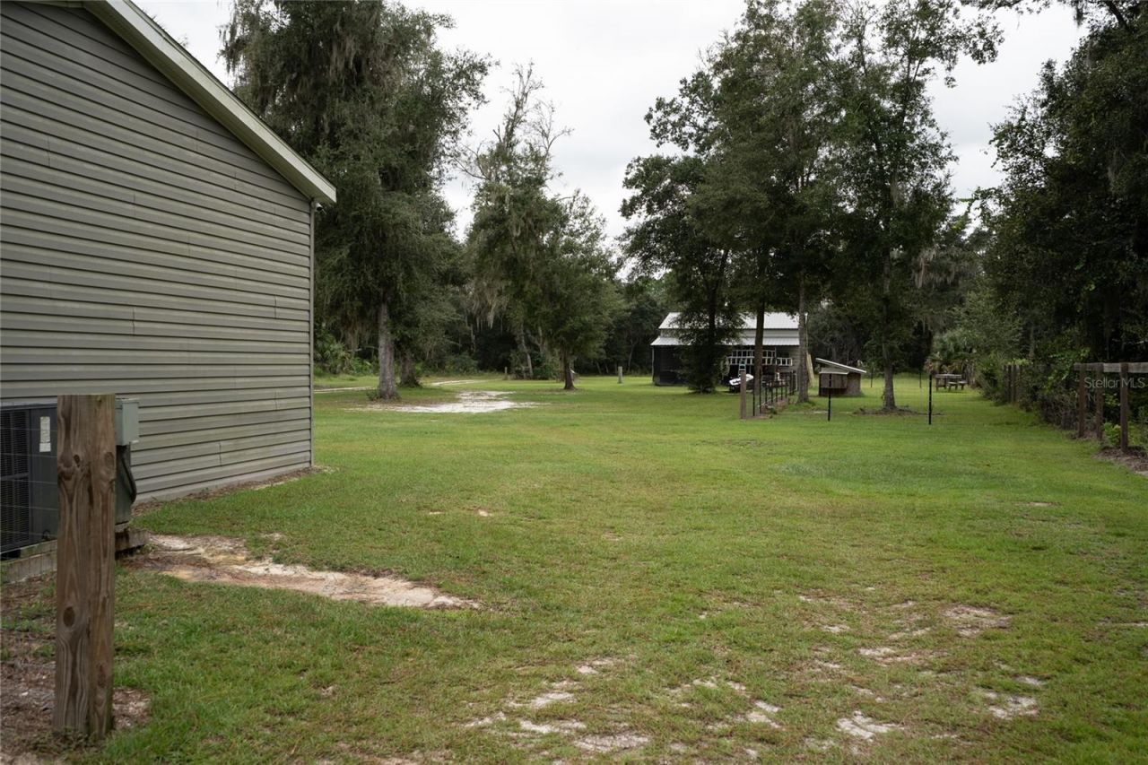 40090 County Rd 439, Umatilla, FL 32784 Photo