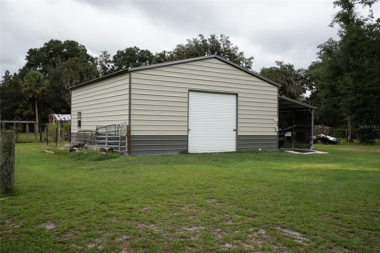 40090 County Rd 439, Umatilla, FL 32784 Photo