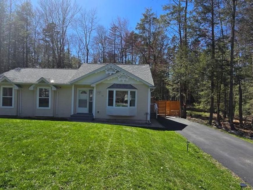 331 Mohansic Lane, Tobyhanna, PA 18466 Main Photo