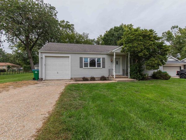 1412 Meriden Street, MENDOTA, IL 61342