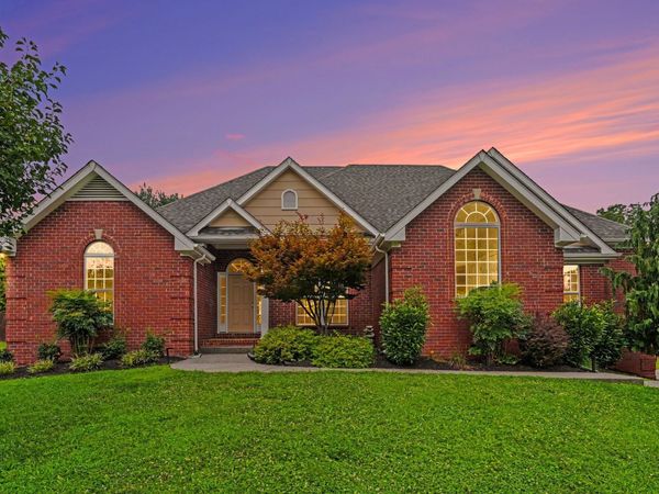 1035 Margaret Dr, Hendersonville, TN 37075