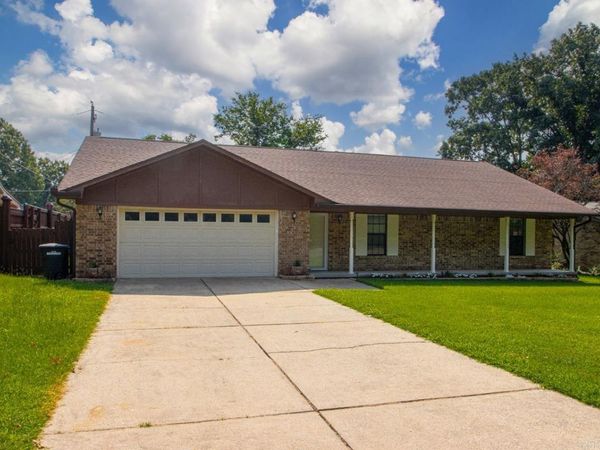 101 Crossbow Ct , Sherwood, AR 72120