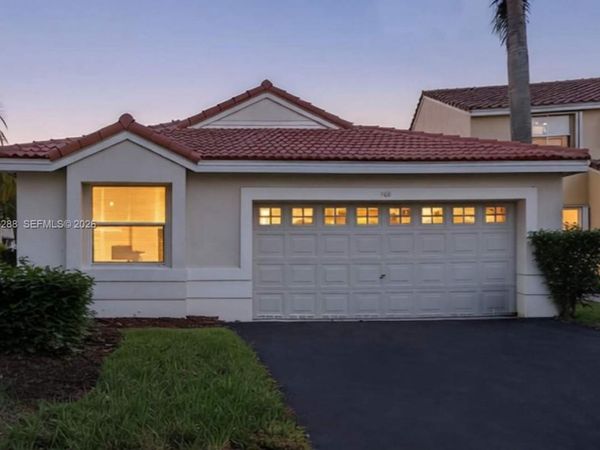 164 E Bayridge , Weston, FL 33326