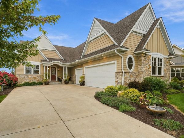21 Phoebe Lane, North Oaks, MN 55127