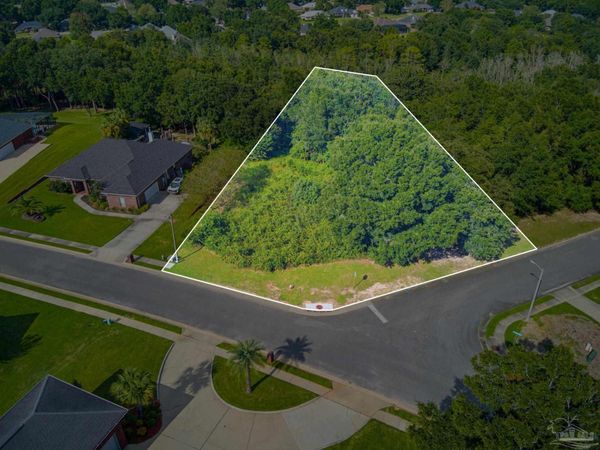 5900 blk Cromwell Dr, Pace, FL 32571
