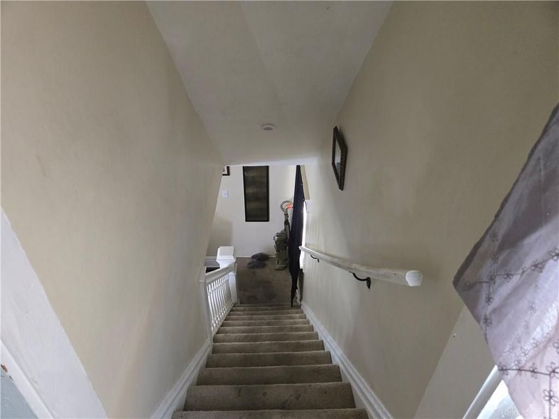 1007 Laurel, Akron, OH 44307 Photo 16